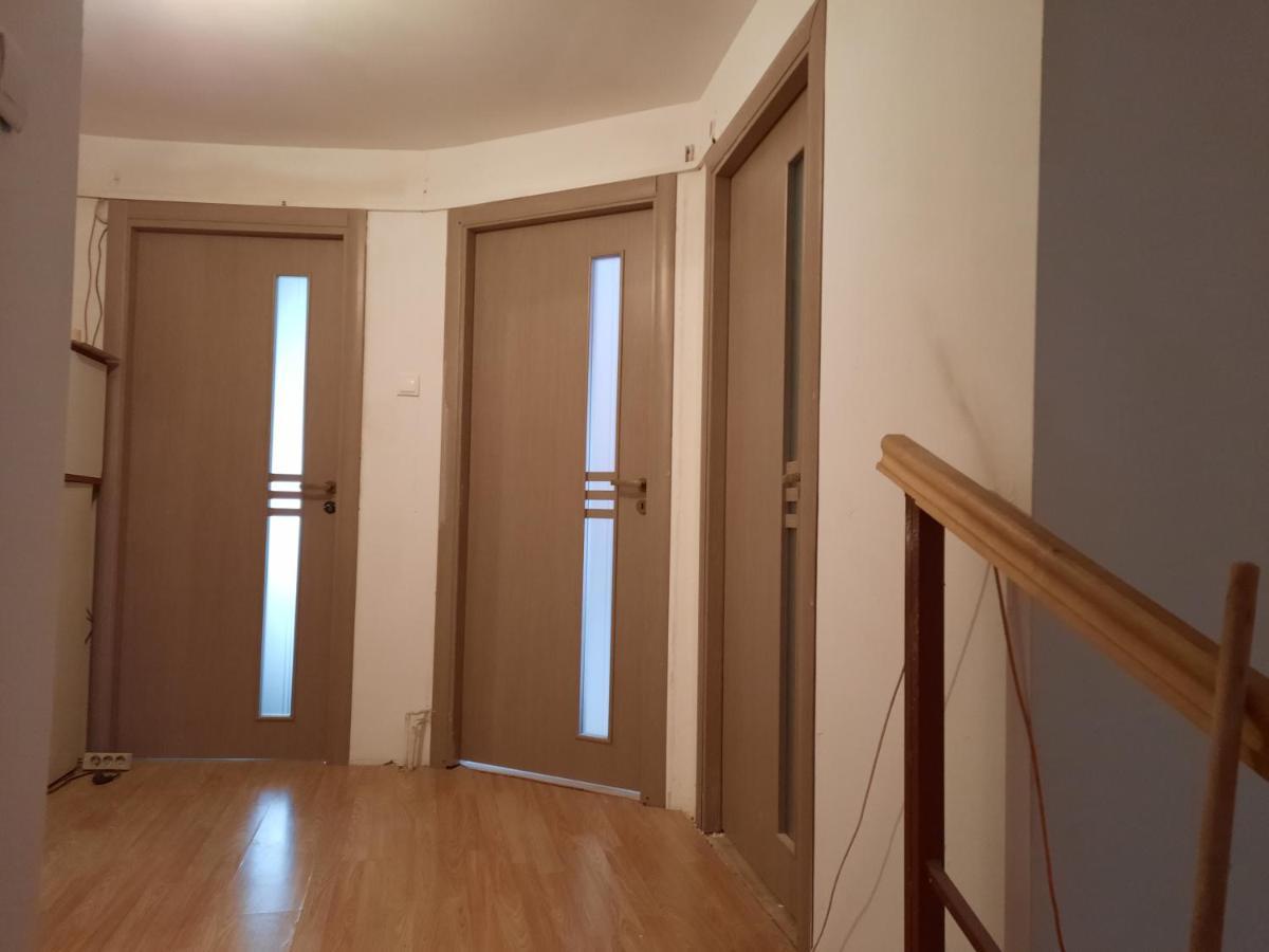 Casa Cu Curte Hotel Brassó Kültér fotó